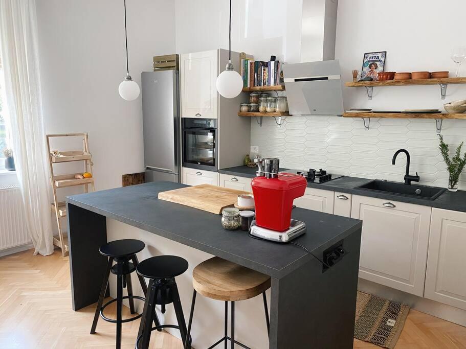 Cosy Apartment Tivoli Center Free Park ลูบลิยานา ภายนอก รูปภาพ